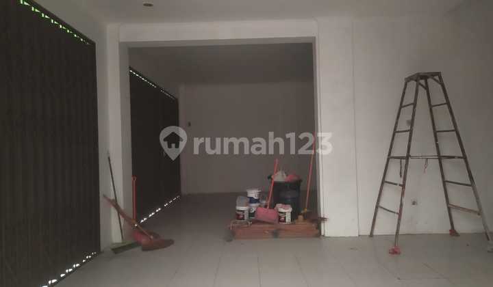 Ruko 2 Lantai Siap Pakai Hanya 100m Dari jalan Raya Solo Jogja 2