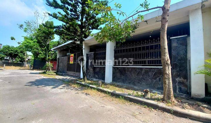 Dijual Rumah Bagus Siap Huni Lokasi Fajar Indah Dekat Manahan 2