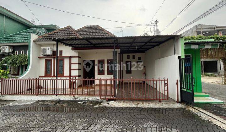 Rumah Bagus Furnished Siap Huni Lokasi Perum Griya Aliza Colomadu 2