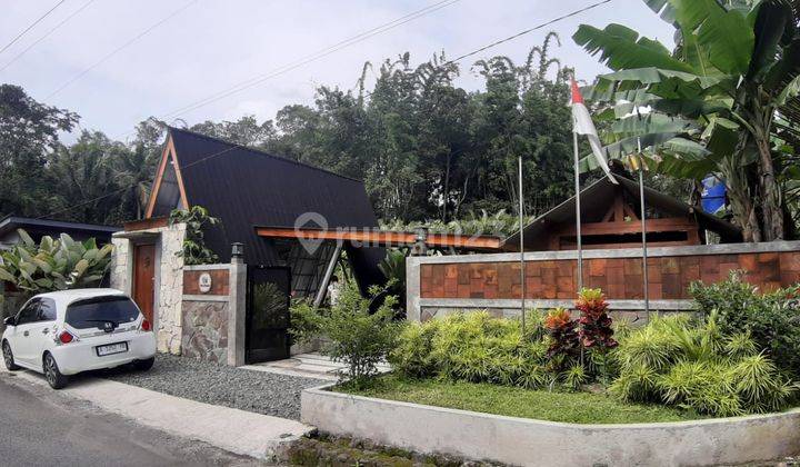 Villa Murah Siap Huni Tanah Luas Furnished Kolam Renang, Sleman 1