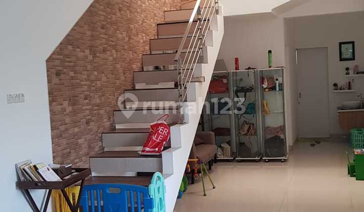 Rumah Mewah 2 Lantai di Nusukan Solo Luas 560M Full Furnished 2