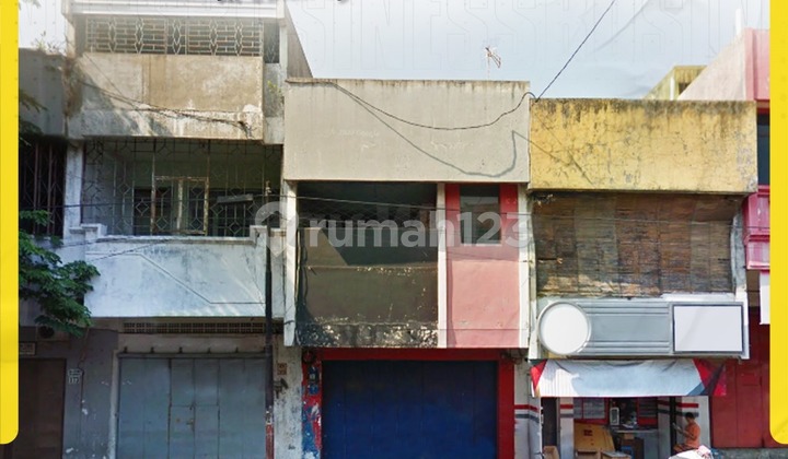 For Rent: Ready-to-Use Shop House at Legi Market Solo, Suitable for Business