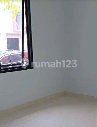 Disewakan Rumah Baru 2 Lantai Bagus Siap Huni Lokasi Plesungan 2