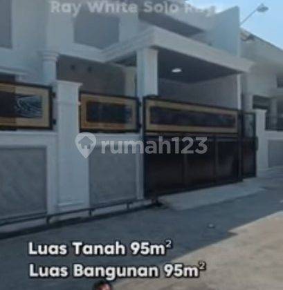 Rumah Baru Kondisi Bagus Furnished Siap Huni Lokasi Gentan Solo 2