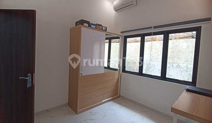 Rumah Baru Bangunan Modern di Kartasura Harga Murah Siap Pakai 2