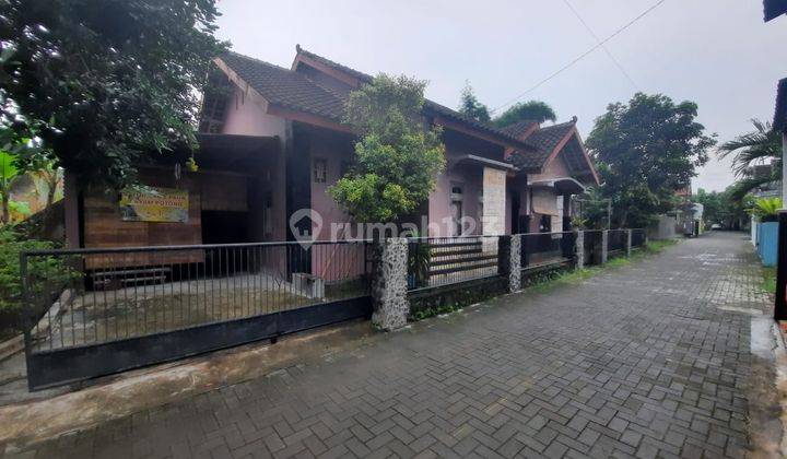 Rumah Klasik Tanah Luas Harga Murah Lokasi Tengah Kota Klaten 2