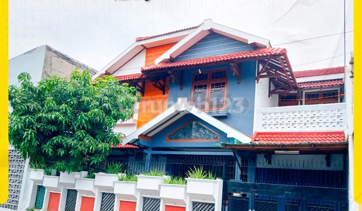 Rumah 2 Lantai Siap Huni Lokasi Premium di Solo Kota Strategis Rumah 2 Lantai Siap Huni Lokasi Premium di Solo Kota Strategis