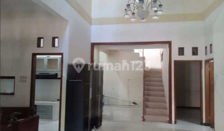 For Rent 2-Story Luxury House Ready to Occupy in Baturan Colomadu
