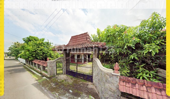 Rumah Klasik Tanah Luas Siap Huni Harga Murah Di Karanganyar Kota