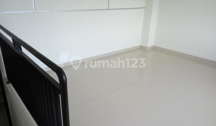 For Rent: 2-Story Shop House Ready for Use in Business Area Near Airport 2