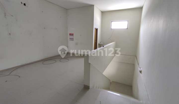For Rent Shop House Near Airport Suitable for Office and Business 2