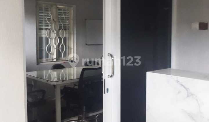 Rumah di Jl Pattimura Solo Disewakan Harga Murah Siap Pakai 2