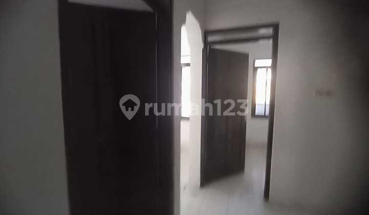 For Sale House in Gilingan, Banjarsari 2