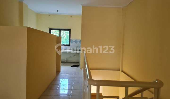 For Rent: Shop House on Jl. Raya Dlopo, Solo Baru 2