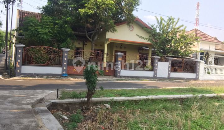 For Sale House in Tegalgede, Karanganyar 2