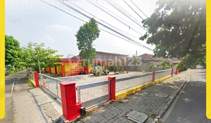 Dijual Ruang Usaha Jln Adi Sucipto Solo lokasi sangat premium cocok untuk Hotel dan showroom