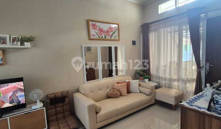 A COMFORTABLE, GREEN, WELL-MAINTAINED, MOVE-IN READY HOUSE IN PASIR IMPUN, BANDUNG 2
