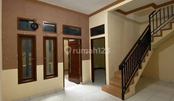 Disewakan Rumah Siap Huni Nyaman Terawat di Antapani Bandung 2