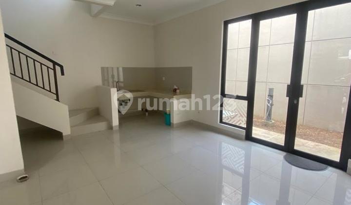 Disewakan Rumah Nyaman 2 Lantai Siap Huni di Podomoro Park Bandung