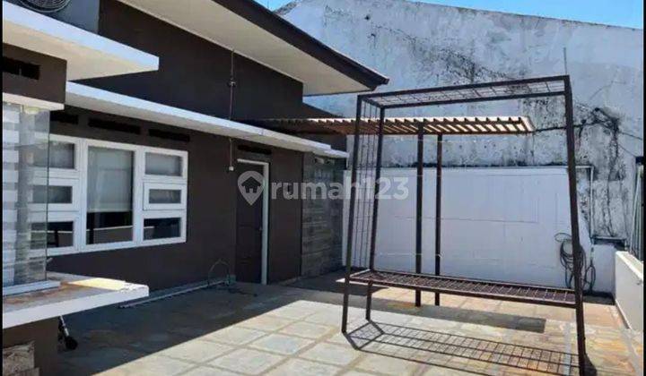 Disewakan Rumah Lux Lingkungan Nyaman 2 Lantai Siap Huni di Buah Batu Regency Bandung 1