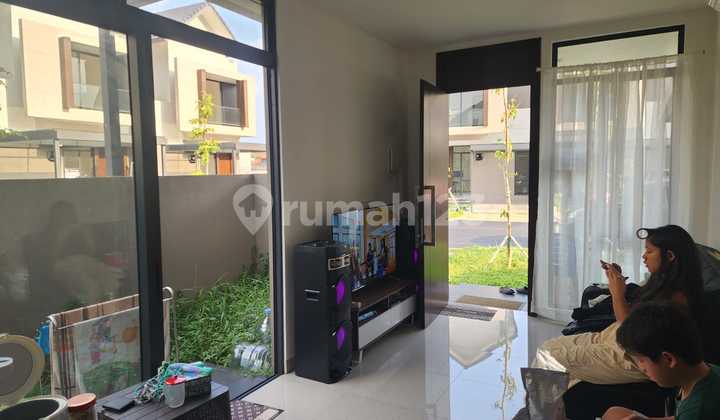 RUMAH MINIMALIS MODERN HOOK 2 LANTAI SIAP HUNI DI PODOMORO PARK CLUSTER FASHAGRIYA BANDUNG