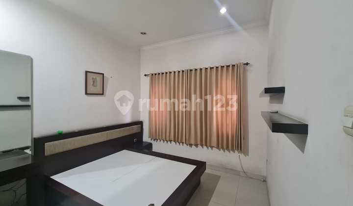 Dijual Rumah Singgasana Darma Dkt Bpk, Gbi Mekar Wangi - Stairway 2