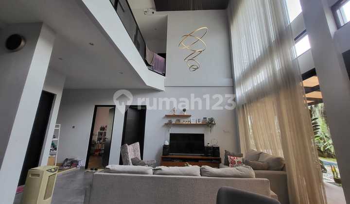 RUMAH INDUSTRIAL MODERN 2 LANTAI SI LINGKUNGAN NYAMAN SIAP HUNI DI ARCAMANIK BANDUNG