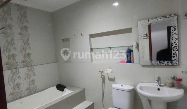 RUMAH KEREN 2,5 LANTAI MINIMALIS MODERN SIAP HUNI DI MAINROAD ANTAPANI BANDUNG 2