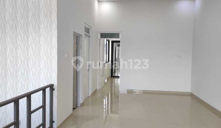 Dijual Rumah Sayap Bkr