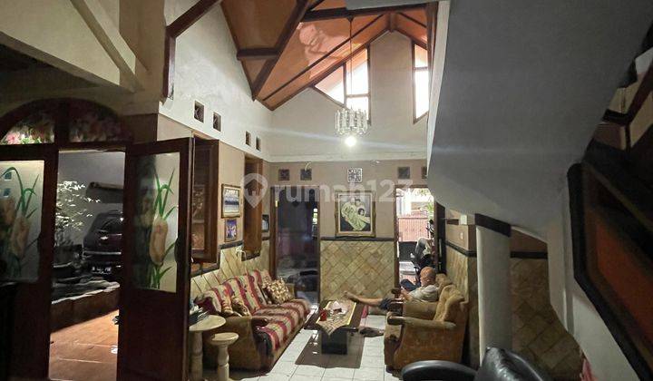 RUMAH BAGUS 2 LANTAI FULL FURNISHED LINGKUNGAN NYAMAN SIAP HUNI DI GURUMINDA CISARANTEN KULON BANDUNG 1