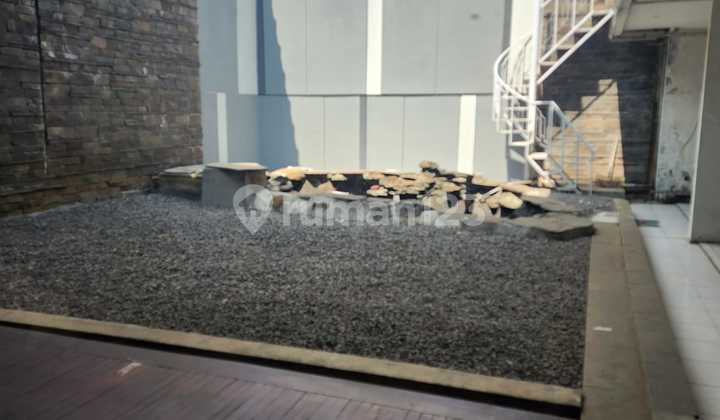 Rumah Bagus Minimalis Modern 2 Lantai Siap Huni di Taman Mutiara Bandung