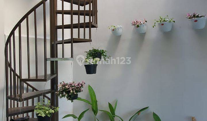 Rumah Cantik 2 Lantai Minimalis Modern Siap Huni Di Ciwaruga Bandung 2