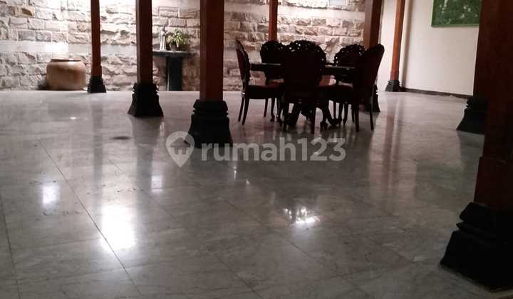 Rumah Luas Nyaman Minimalis Modern 2 Lantai Full Furnished Siap Huni di Setraduta Bandung