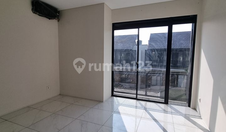 NEW 2-STORY MINIMALIST MODERN READY-TO-OCCUPY HOUSE IN KOTA BARU PARAHYANGAN KBP BANDUNG