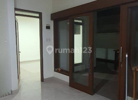 Rumah Bagus Minimalis Modern 2 Lantai Siap Huni di Setra Mas Residence Bandung