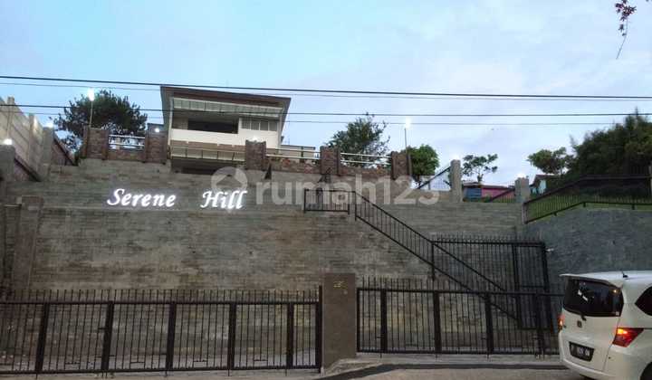 Dijual Villa Terawat Full Furnish Siap Huni View Keren di Punclut Bandung