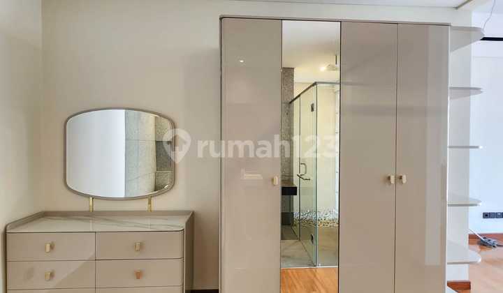 Dijual Rumah Semi Furnished Siap Huni di Kota Baru Parahyangan Bandung 2