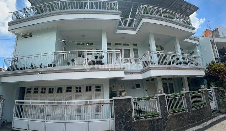 RUMAH BAGUS 3 LANTAI LINGKUNGAN NYAMAN SIAP HUNI DI CIPAGERAN ASRI BANDUNG 1