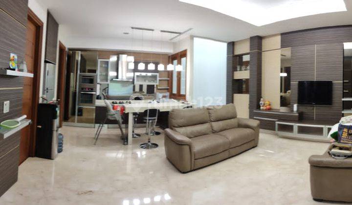 Rumah Keren 2 Lantai Furnished Lingkungan Aman Siap Huni di De Balepakuan Bandung