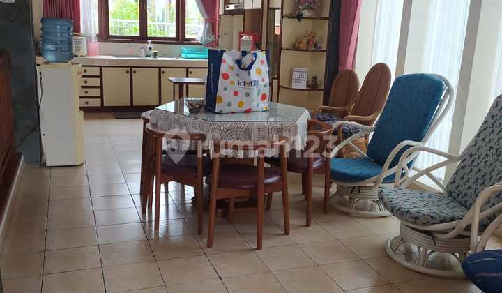 VILLA LUAS SEJUK NYAMAN SIAP HUNI DI ISTANA BUNGA BANDUNG