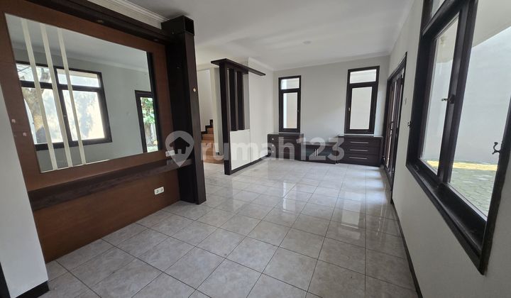 RUMAH BAGUS MINIMALIS MODERN FULL FURNISHED SIAP HUNI DI TATAR WANGSAKERTA KOTA BARU PARAHYANGAN KBP BANDUNG