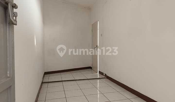RUMAH BAGUS LINGKUNGAN NYAMAN SIAP HUNI DI SINGGASANA PRADANA BANDUNG