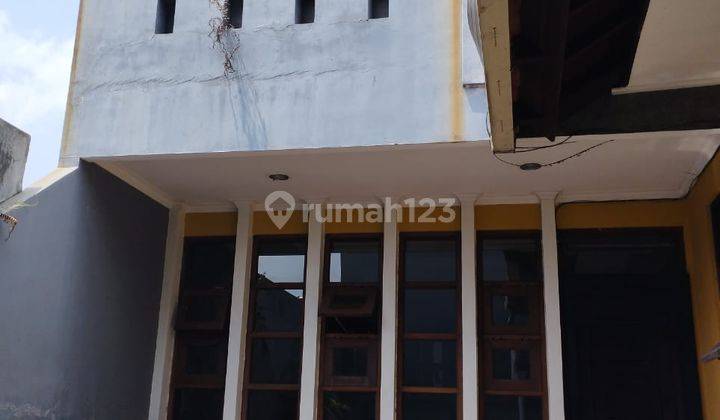 Rumah Bagus Minimalis Modern 3 Lantai Siap Huni di Tatar Wangsakerta Kota Baru Parahyangan Kbp Bandung 1