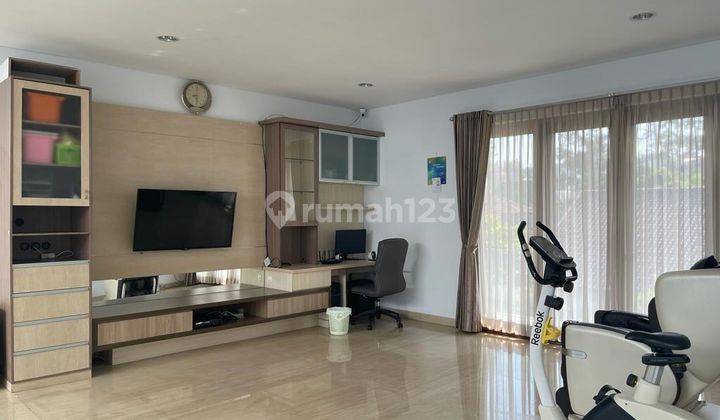 Rumah Mewah 2,5 Lantai Semi Furnished Minimalis Modern Siap Huni Di Setrasari Bandung 1