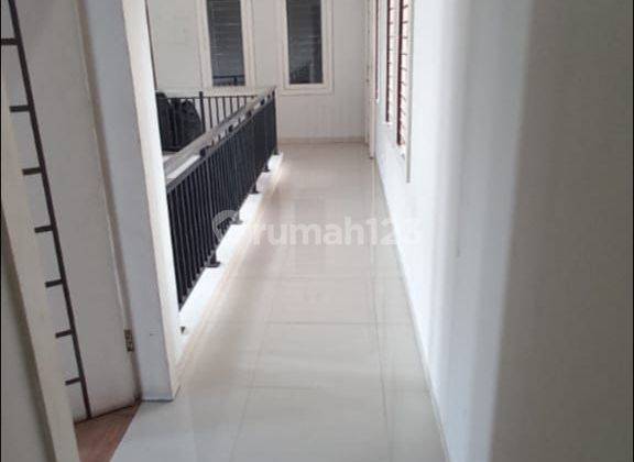 RUMAH BAGUS 2 LANTAI MINIMALIS MODERN SEMI FURNISHED SIAP HUNI DI PARONGPONG BANDUNG