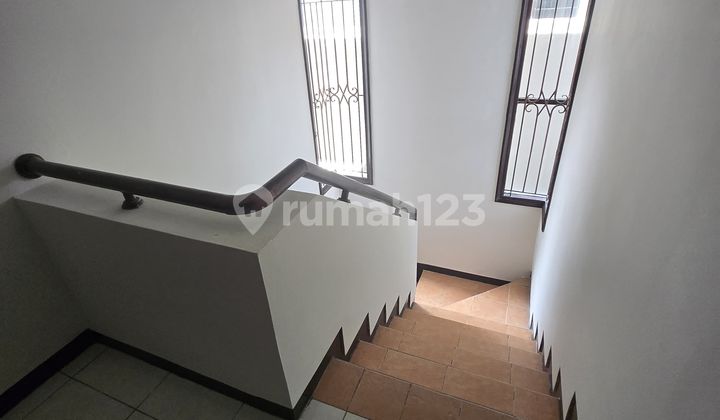 Rumah Minimalis Modern 2 Lantai Nyaman Full Furnished Siap Huni di Tatar Wangsakerta Kota Baru Parahyangan Kbp Bandung 2