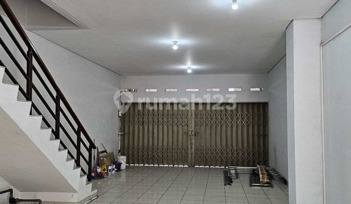 Ruko 2 Lantai Lokasi Ramai Strategis Siap Pakai di Istana Pasteur Regency Bandung