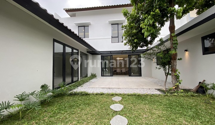 Rumah Baru Lux Minimalis Modern 2 Lantai Semi Furnished Siap Huni di Tatar Ratnasasih Bandung Rumah Baru Lux Minimalis Modern 2 Lantai Semi Furnished Siap Huni di Tatar Ratnasasih Bandung