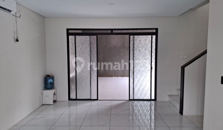 Rumah Nyaman Minimalis Modern 2 Lantai Siap Huni di Tatar Tarubhawana Kota Baru Parahyangan Kbp Bandung