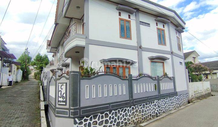 Rumah Nyaman 2 Lantai Full Furnished Siap Huni Di Ciwaruga Bandung 1